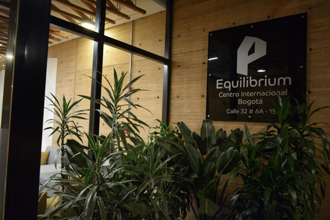 Toscano S Aparta Estudio Hospedaje Amoblado Torre 2 Equilibrium Bogotá Esterno foto